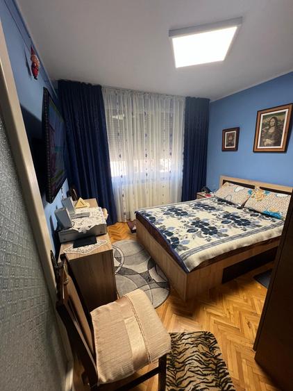 Vand apartament cu 3 camere semidec et 4 pret 55.000 euro