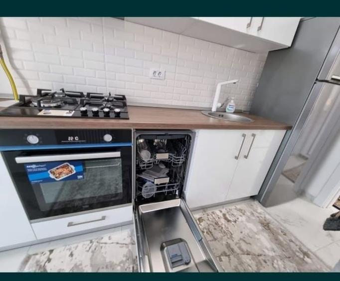 Apartament 2 camere de vanzare zona Mamaia Butoaie