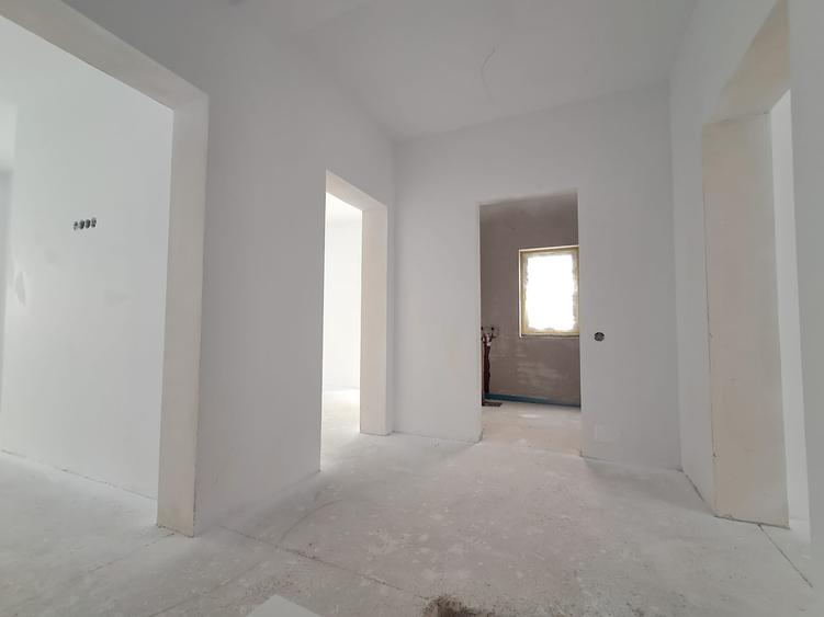 Duplex 135 mp, 2 locuri de parcare, P+1etaj, Floresti