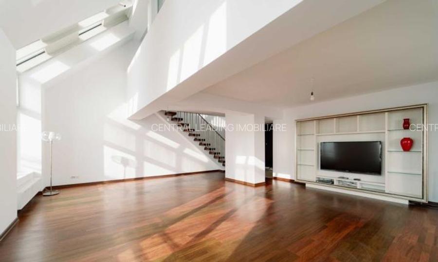 Triplex In City - 2