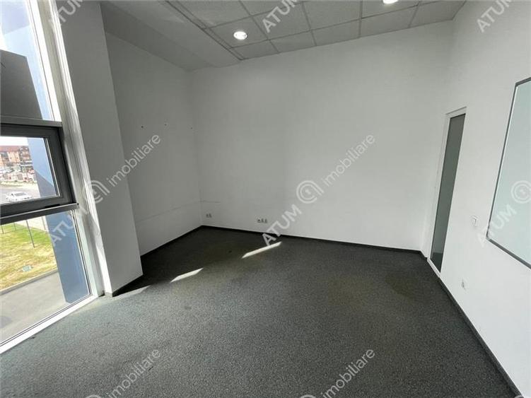 Spatiu comercial 230 mp locuri de parcare Shopping City din Sibiu