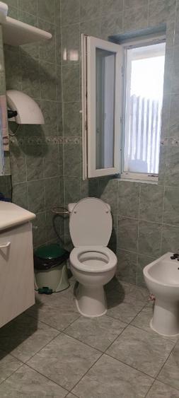 Proprietar vând casă în duplex ,relativ noua , liberă imediat .