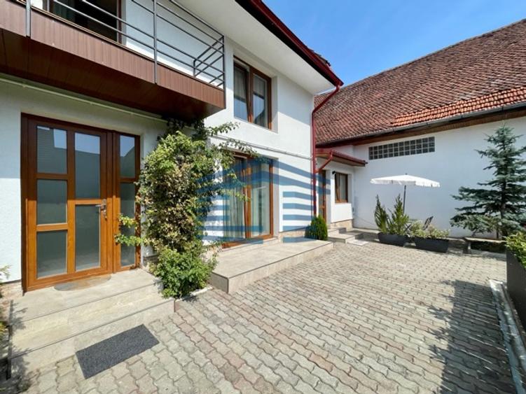 Casă Individuală cu Curte Proprie și 2 Locuri de Parcare - 3 camere-2 băi - NOU