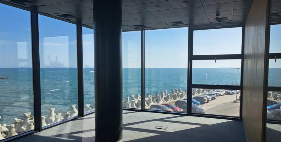 Poarta 1 - Cazino, BIROURI PREMIUM, vedere frontala mare