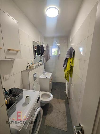 Apartament 2 camere, UMF, renovat, bloc izolat, Targu Mures