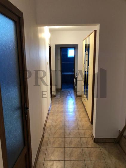 Apartament 3 camere, 2 bai, 65 mp, centrala proprie