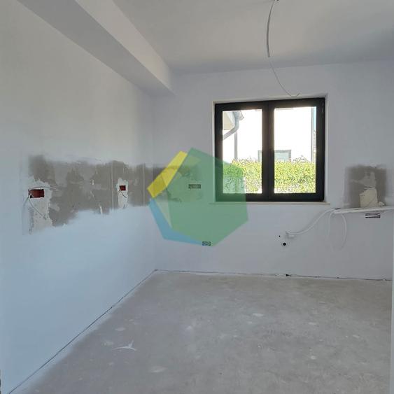 Casă premium, arhitectură deosebită și finisaje la alegere
