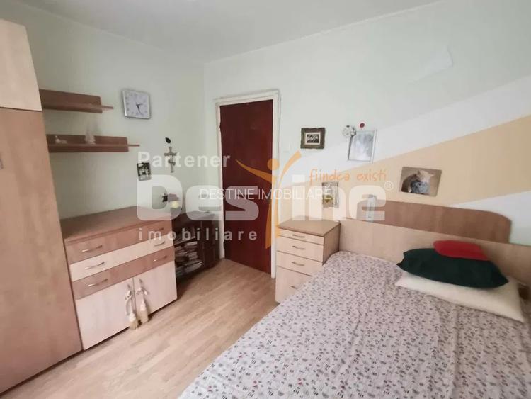 Apartament 2 camere, decomandat ,sector 6 - 4