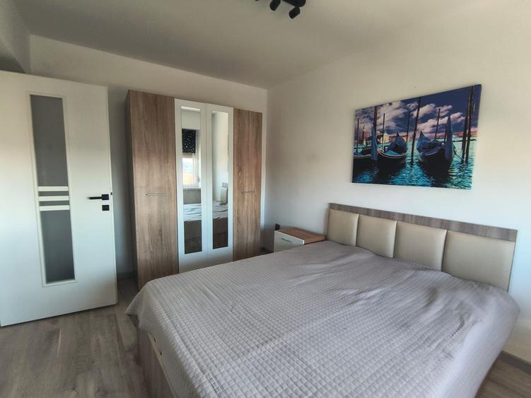 PIATA OVIDIU 2 CAMERE SEMI, LIBER 44 MP PRET 97.500 EURO