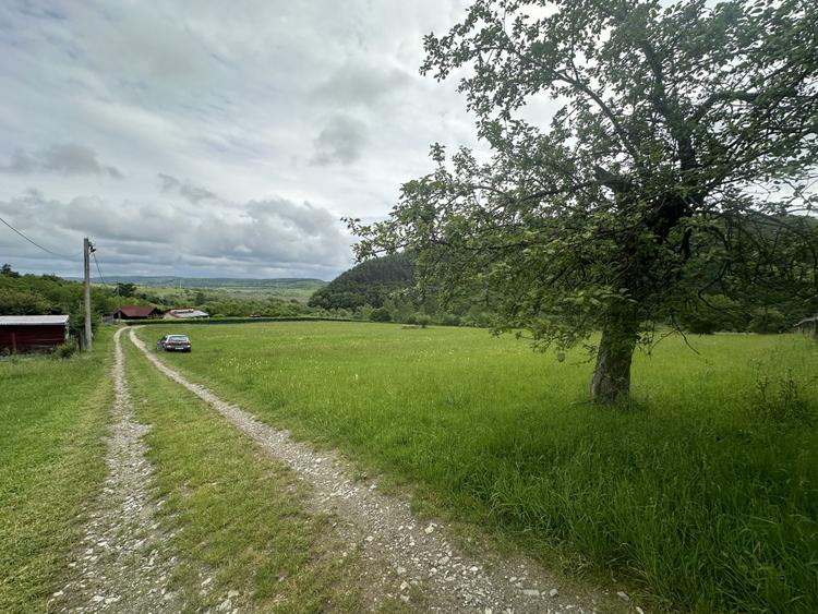 Teren cu priveliște deosebită, 2000mp în Fântânele