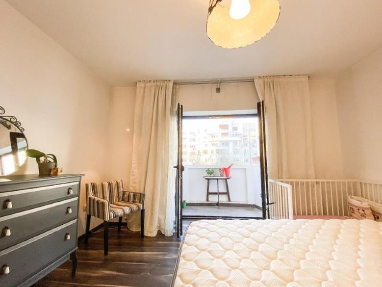 Apartament 3 camere Designer Camera de Comert