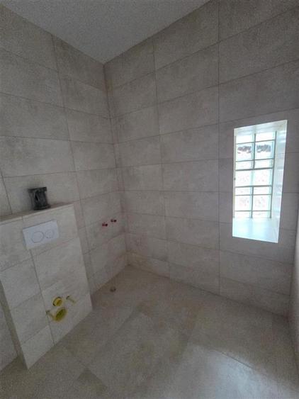Apartament cu o camera decomandat pivnita zona Centrala