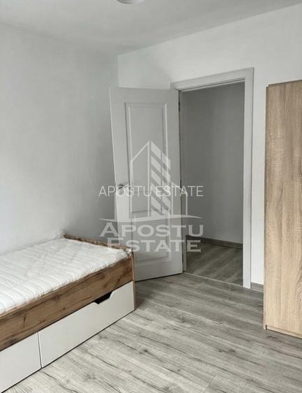 Apartament cu 3 camere de vanzare , etaj intermediar , Zona Dacia - 5