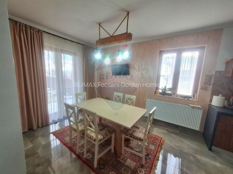 Casa moderna P+M cu 4 camere de vânzare - 4