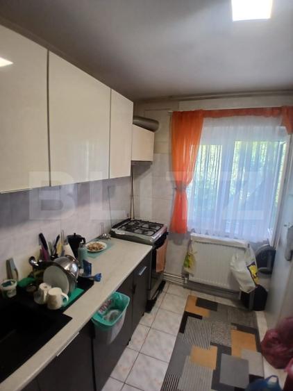 Aprtament 3 camere -zona Pod Ros