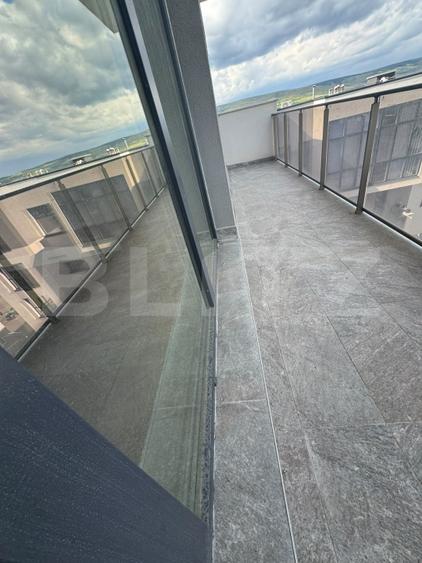 Apartament 2 camere, 63 mp, semidecomandat, zona Teilor