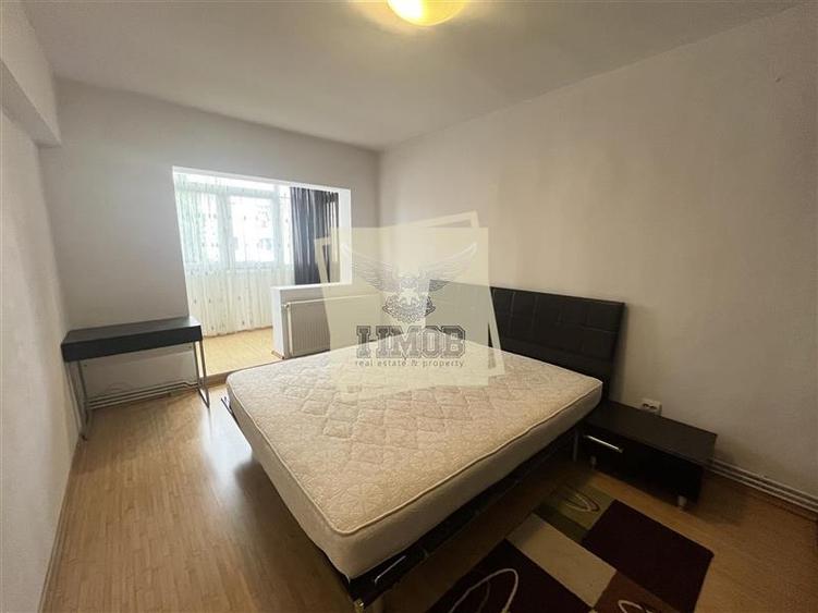 Apartament 3 camere 2 bai balcon si pivnita zona Terezian