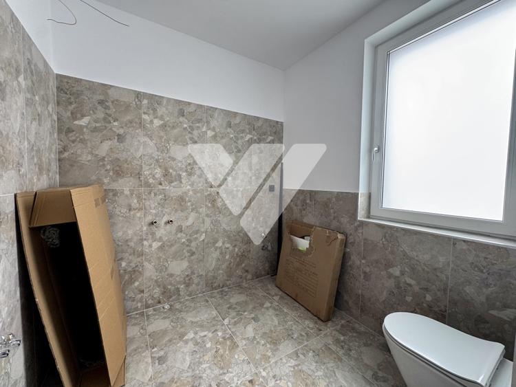 Apartament NOU 3 camere etaj 2, decomandat, 2 locuri parcare Turnisor