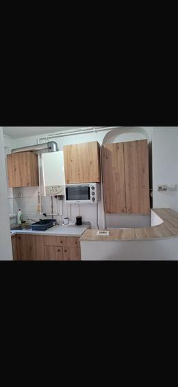 Apartament de inchiriat 2 camere zona Cetate