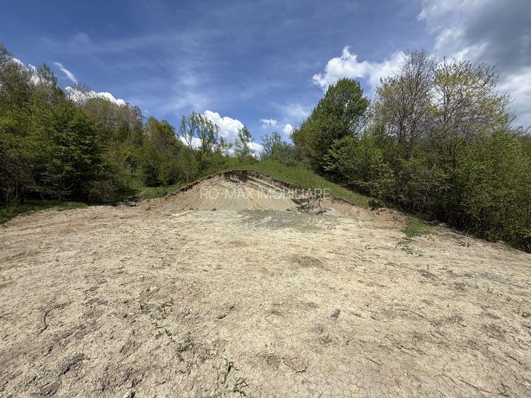 Teren intravilan 2440mp cu autorizație de construire și proiect ! - 7