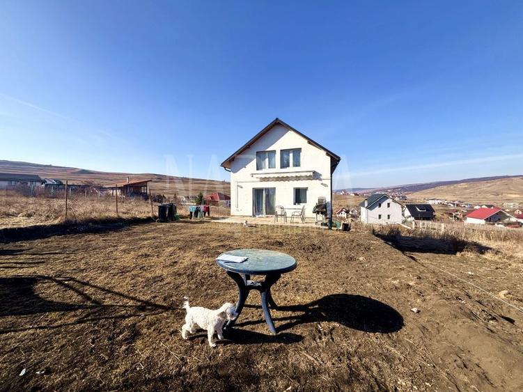 Casa 3 camere de vanzare in Campenesti