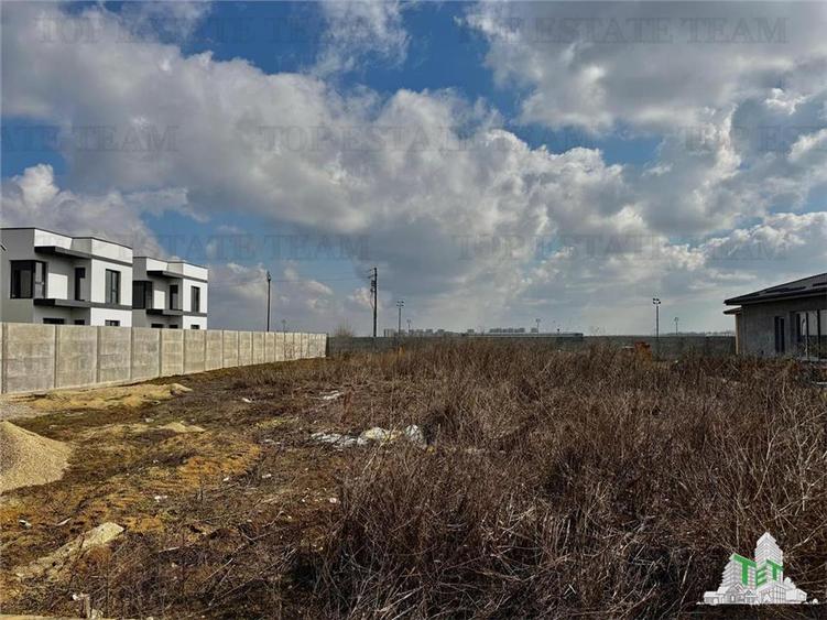 Teren pentru casa individuala sau comercial de vanzare cu toate utilitatile in z