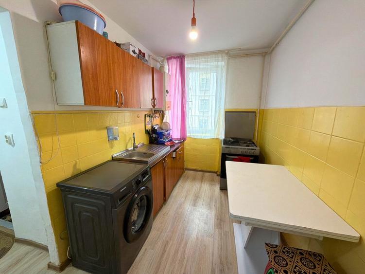 Apartament 2 camere 46 M² + balcon 10 M² cu priveliste Simeria