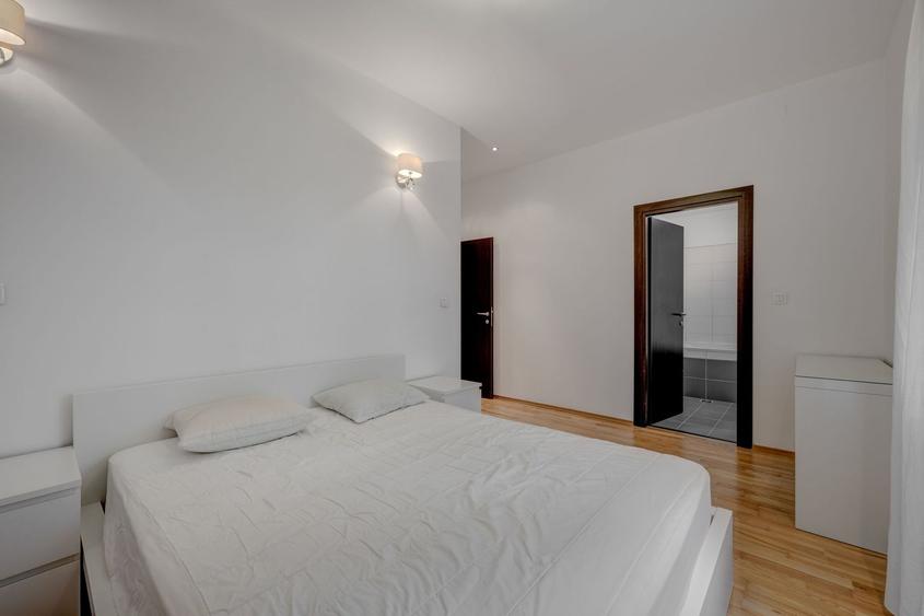 4 camere 236 mp, curte MARE, piscina/sauna/gym/ Natura Residence!
