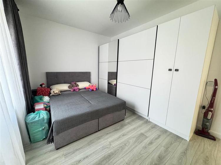 Casa de tip insiruita 3 camere cu balcon in Cartierul Arhitectilor