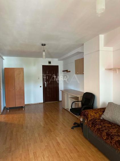 Apartament 2 camere,  bloc cu lift, ideal locuit sau investiție. - 4