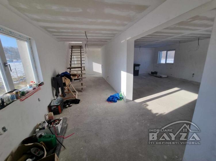 Comuna Rus, casa P+E, teren 1200 mp