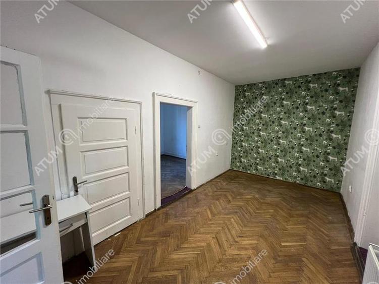 Casa individuala 3 camere garaj si teren 200 mp Calea Dumbravii Sibiu