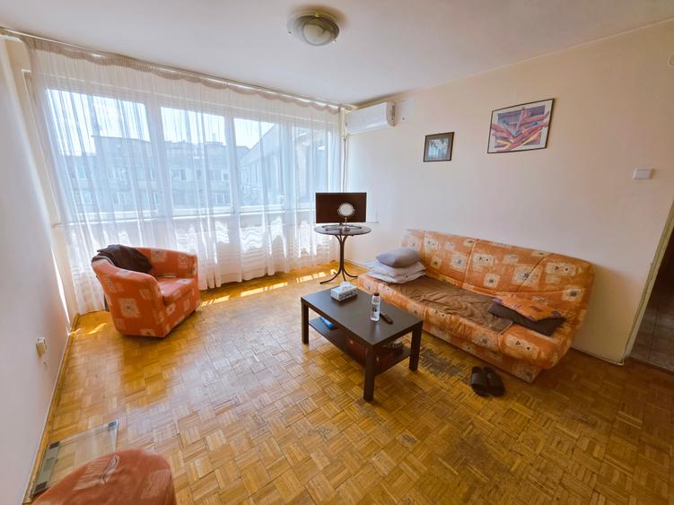 2 camere Sala Palatului Cismigiu etajul 8/8 bloc 1960 55 mp