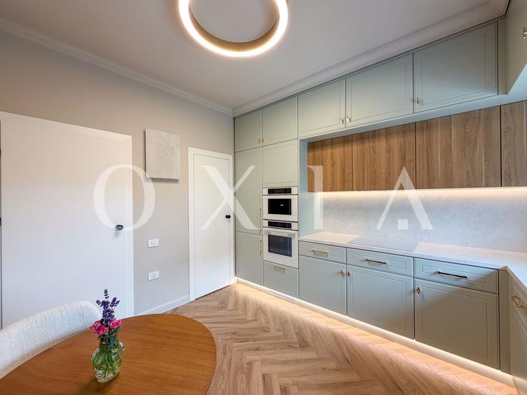 OX752 Eleganta contemporana, garaj incalzit si confort fara compromisuri
