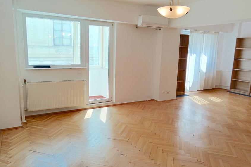 Apartament 3 camere de închiriat Ultracentral – Universitate