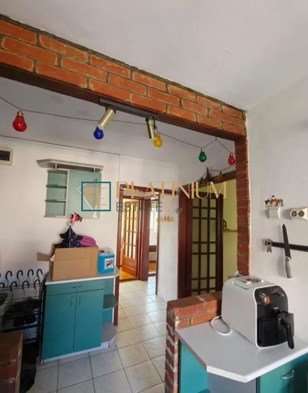 P4894 Apartament 3 camere, DECOMANDAT, 2 BALCOANE, 2 bai, Lidia, Soarelui