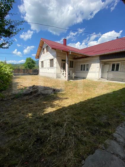Casa de vanzare, in Mijlocenii Bargaului