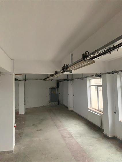 Afumati  Vanzare  Cladire  comerciala    S+P+2E +P 400 000eur