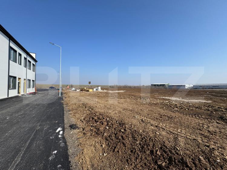 Teren 10.000 mp cu deschidere 55 ml la DE, zona Peugeot