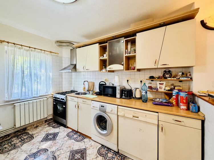 Apartament 4 Camere - Zona Lipovei - 0% COMISION