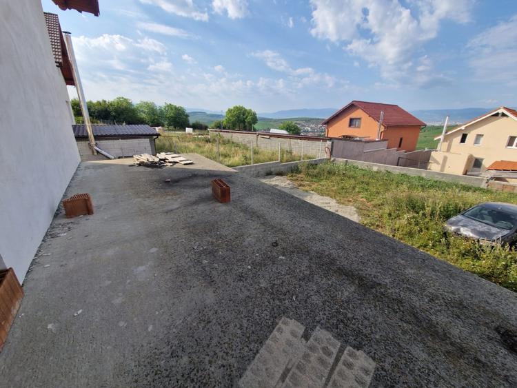 Casa 5 camere +500mp teren Sura Mare