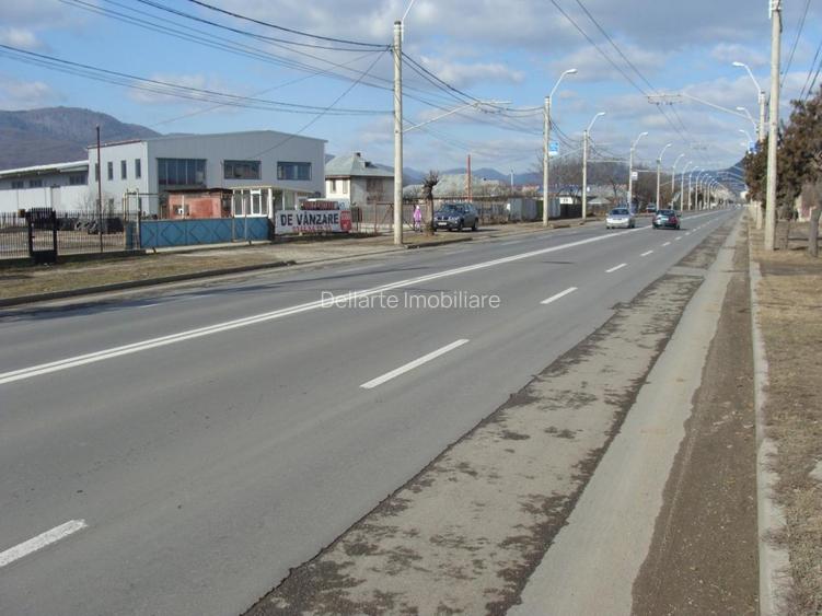 Spatiu comercial in suprafata de 1400 mp si teren 5000 mp. - 10