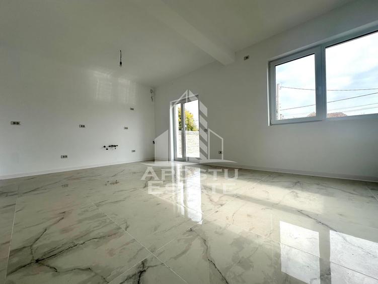 Duplex de vanzare P+1, 4 camere de vanzare, predare imediata, Utvin