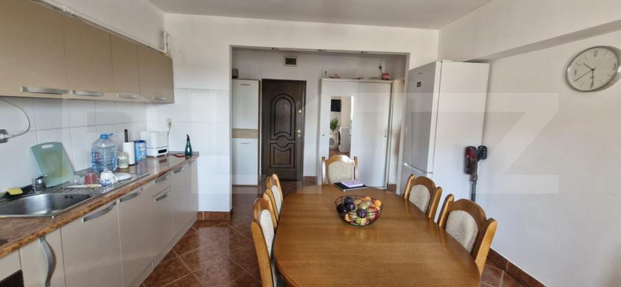 Apartament de vânzare, 72 mp, zona Micro 12