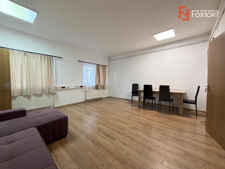 Casa individuala cu 5 camere de inchiriere in zona Balcescu