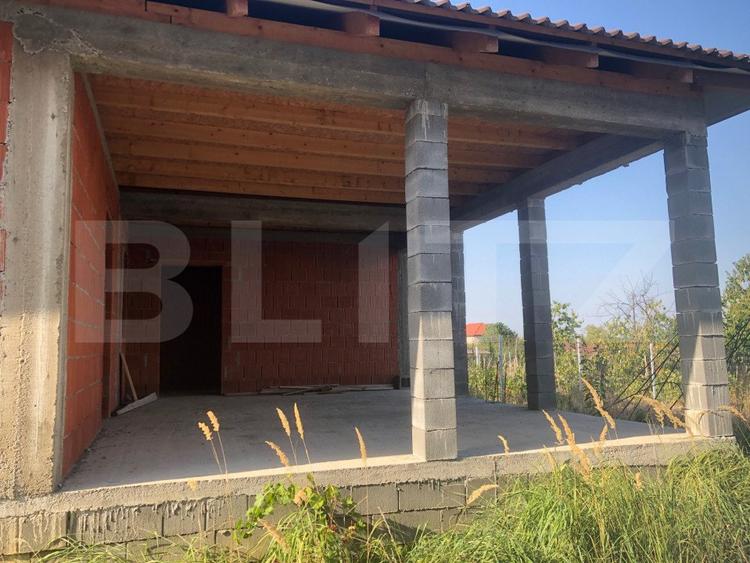 Casa la Rosu , 190 mp , teren 1657 mp , central , zona Viile Satu Mare