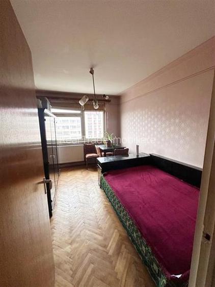 Apartament 3 camere , 2 balcoane zona Centrul Civic- Victoriei