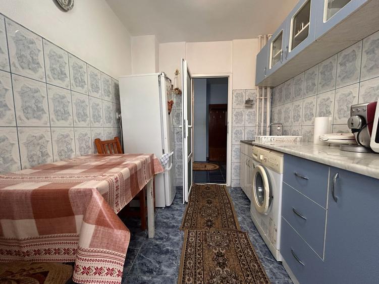 Etaj 2 - Apartament 2 camere, Zona Dorobantilor, mobilat utilat.