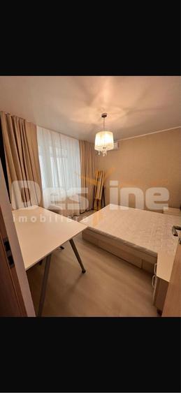 Apartament de inchiriat 3 camere /Unirii
