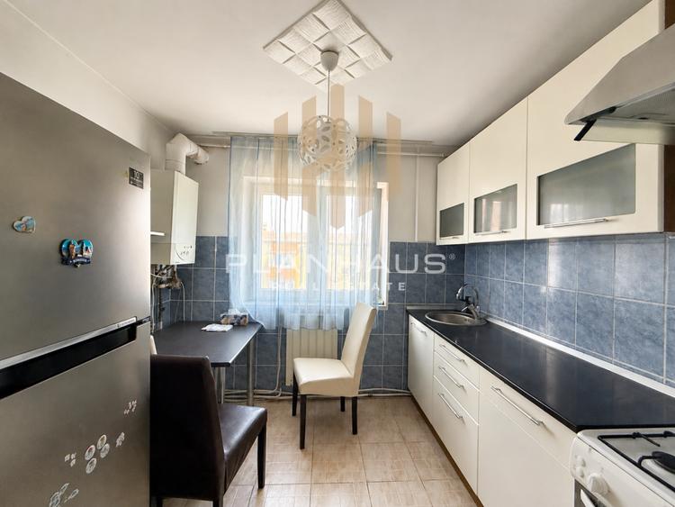 Apartament 2 camere,zona B-dul Traian Pizza Plus/Petru Rares